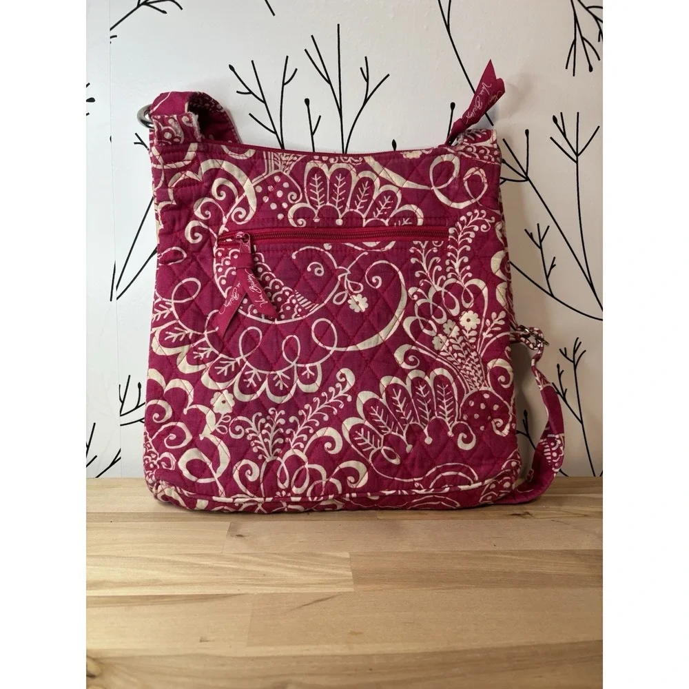 Vera Bradley Twirly Birds Pink Hipster Crossbody Breast Cancer Awareness